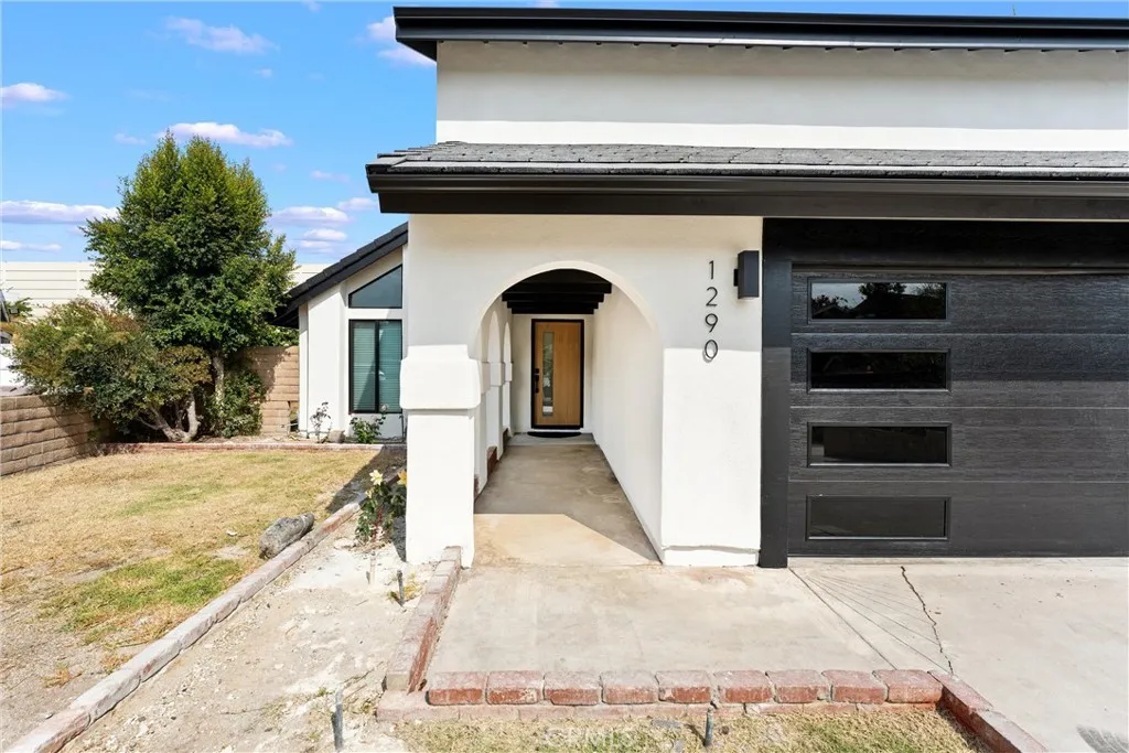 1290 N Tippetts Lane, Anaheim, California 92807 home-pic-4