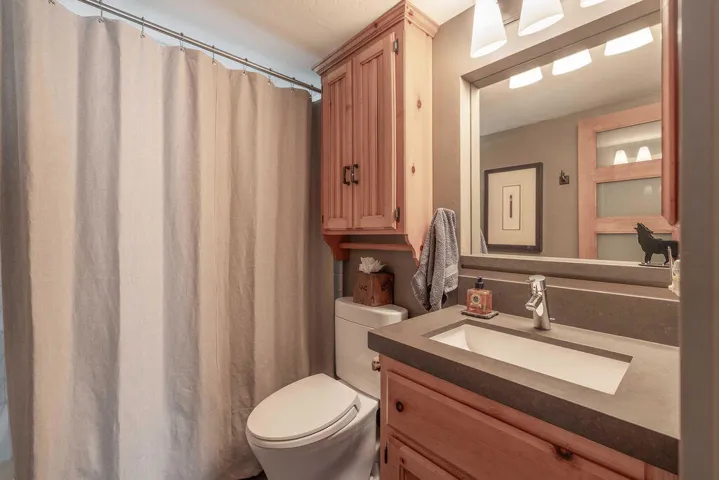1stBathroom1-