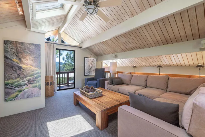 Livingroom1-