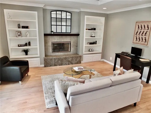 330 Linares Avenue, Long Beach, California 90803