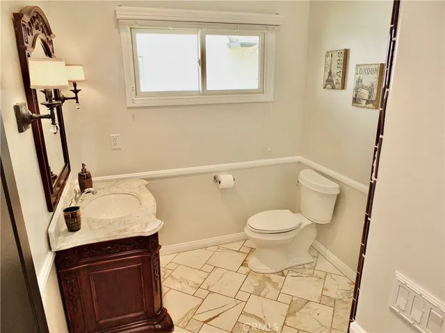 330 Linares Avenue, Long Beach, California 90803