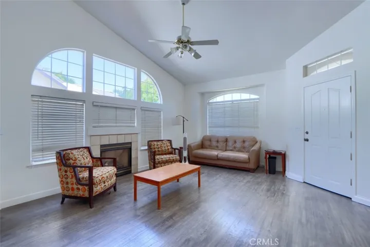 10419 N Woodrow Avenue, Fresno, California 93730