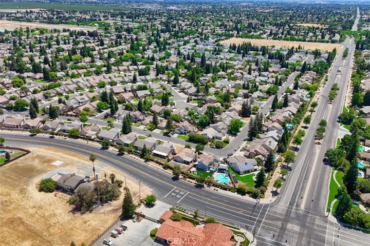 10419 N Woodrow Avenue, Fresno, California 93730