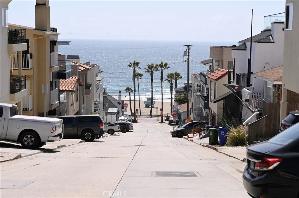 706 Highland Avenue, Manhattan Beach, California 90266, 1 Bedroom Bedrooms, ,1 BathroomBathrooms,Residential Lease,For Rent,Highland,PW25166929