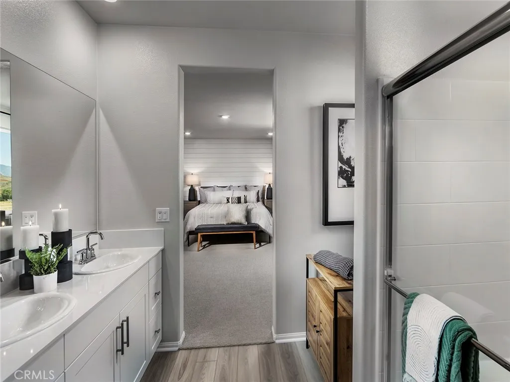 19532 Hanging Rock Road, Lake Elsinore, California 92532 home-pic-7