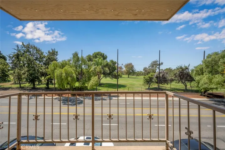 Golf Course Views!
