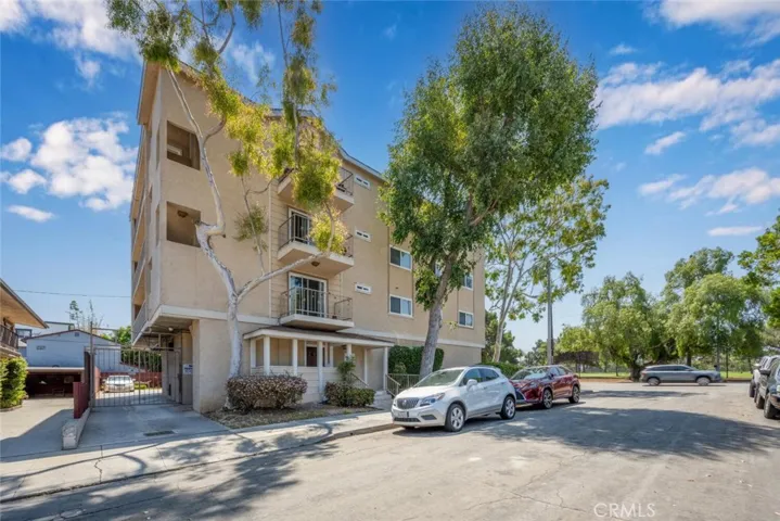 4701 E Anaheim Street 304, Long Beach, California 90804