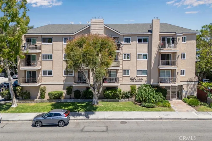 4701 E Anaheim Street 304, Long Beach, California 90804