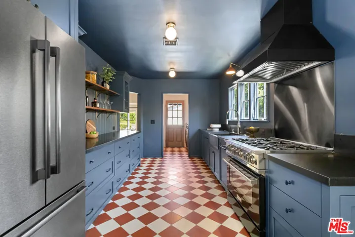 4440 Elmer Avenue, North Hollywood, California 91602