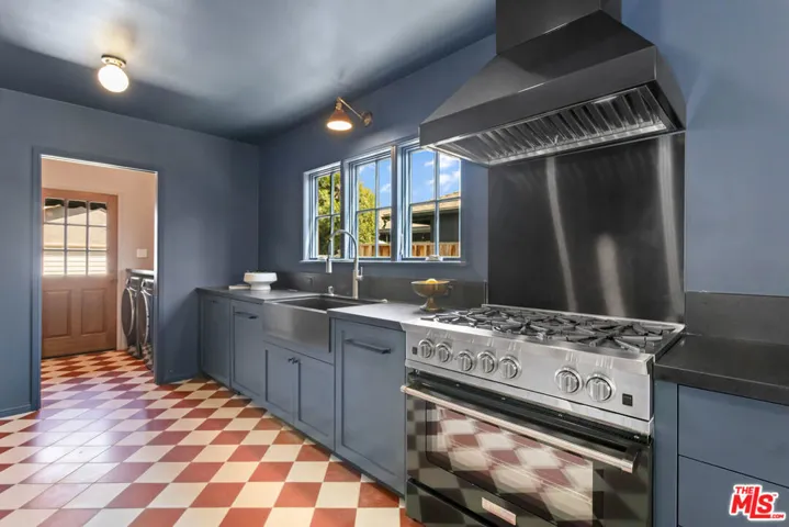 4440 Elmer Avenue, North Hollywood, California 91602
