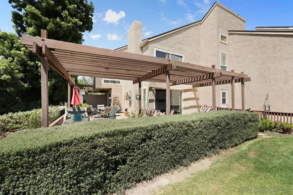 23653 Country Villa Rd, Ramona, California 92065 home-pic-37