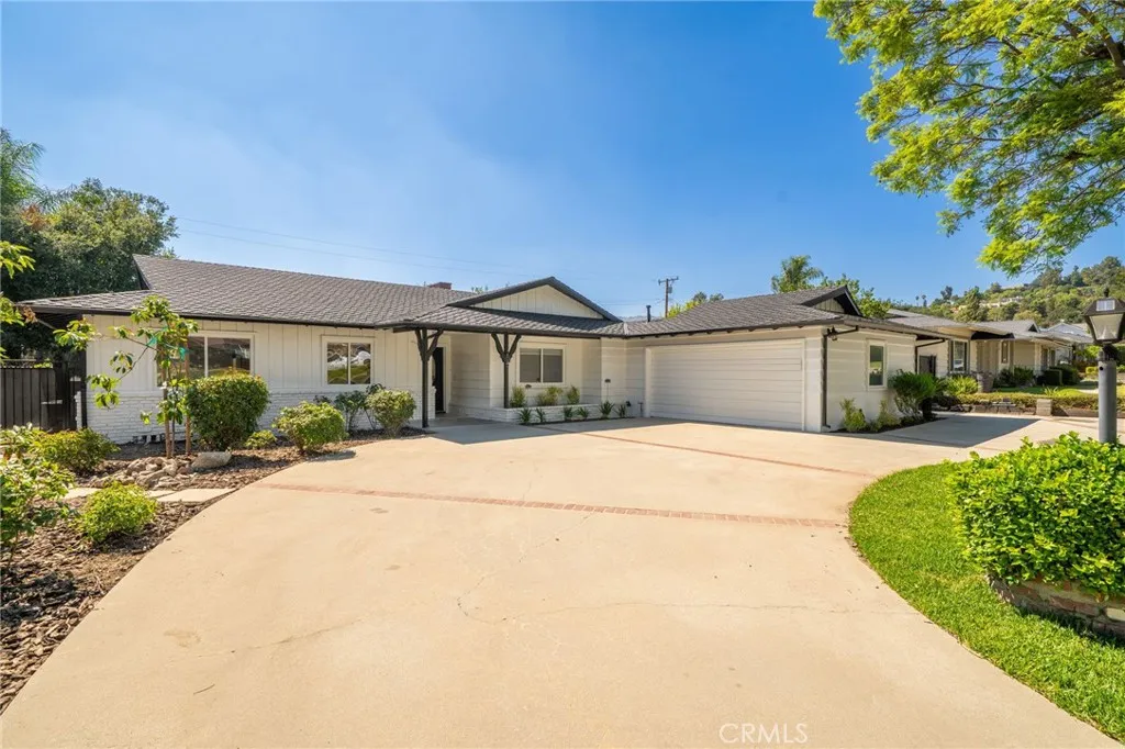 205 Hacienda Avenue, Glendora, California 91741, 4 Bedrooms Bedrooms, ,2 BathroomsBathrooms,Residential Lease,For Rent,Hacienda,CV25163636