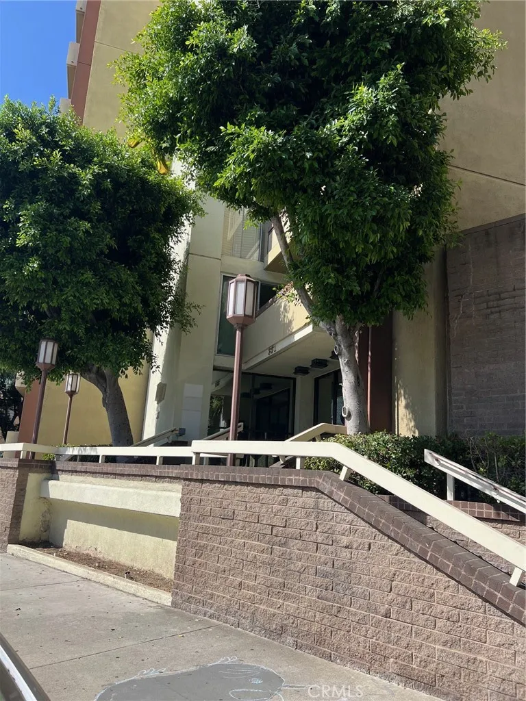 321 S San Vicente Boulevard 608, Los Angeles, California 90048 home-pic-15