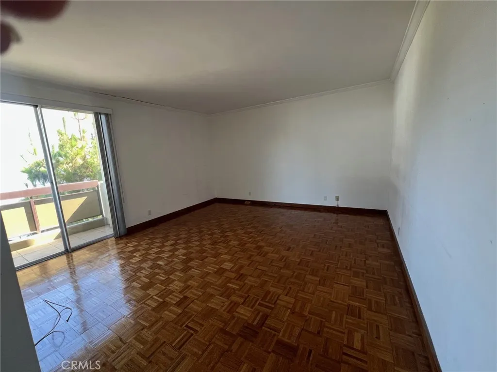 321 S San Vicente Boulevard 608, Los Angeles, California 90048 home-pic-8