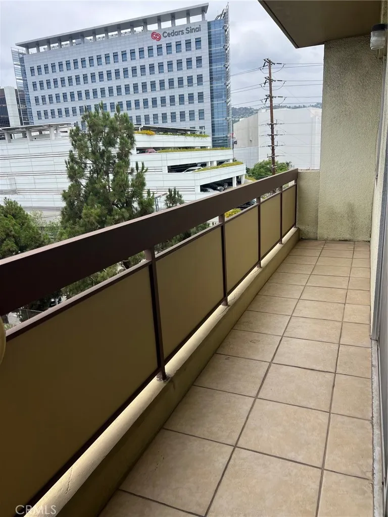 321 S San Vicente Boulevard 608, Los Angeles, California 90048 home-pic-6