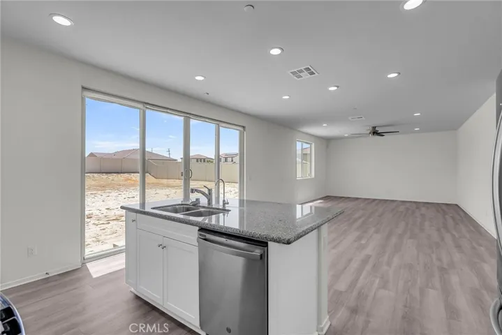 1443 Babbling Brook Place, San Jacinto, California 92582