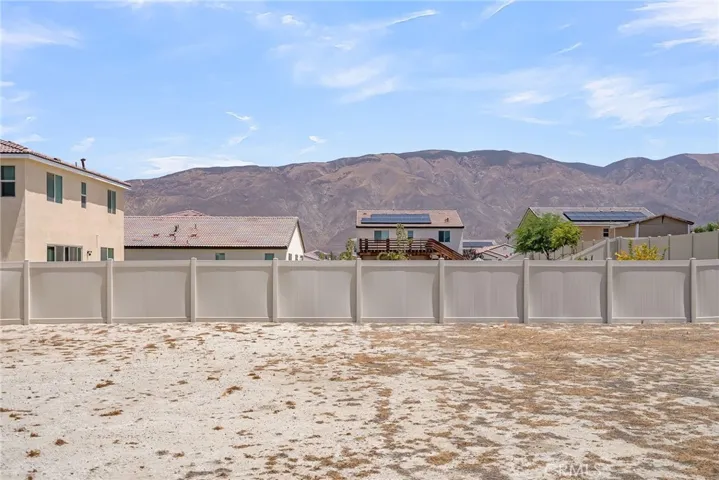 1443 Babbling Brook Place, San Jacinto, California 92582