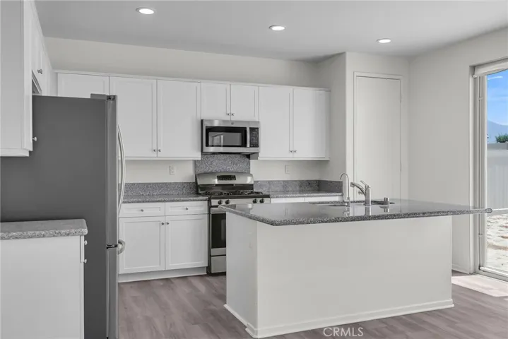 1443 Babbling Brook Place, San Jacinto, California 92582