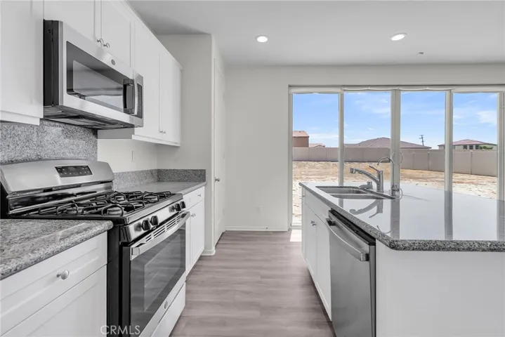 1443 Babbling Brook Place, San Jacinto, California 92582
