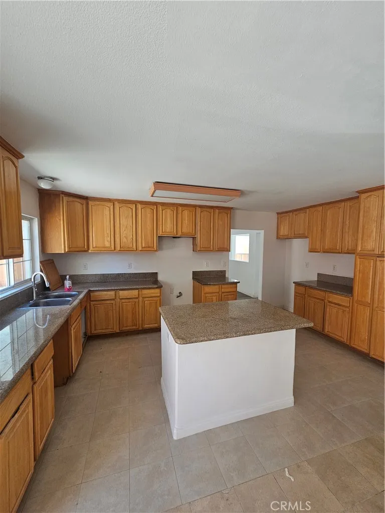 1528 Durfee Avenue, South El Monte, California 91733 home-pic-4