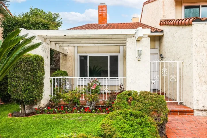 6 Duane, Irvine, California 92620