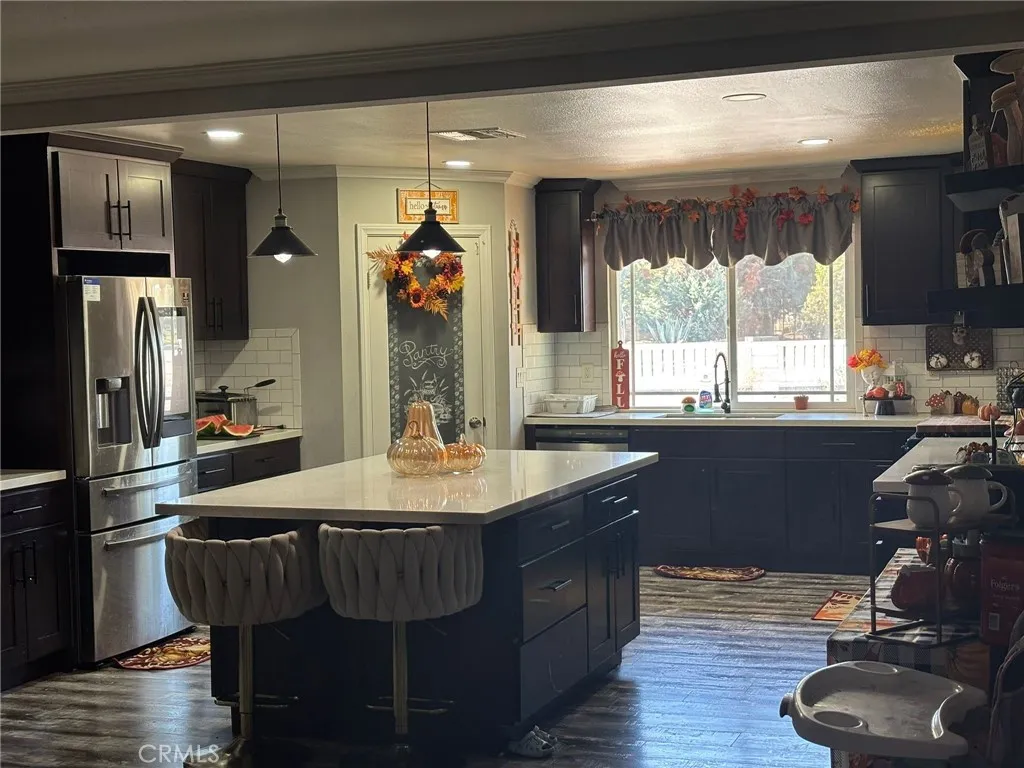 6995 Summit Valley Road, Hesperia, California 92345 home-pic-11