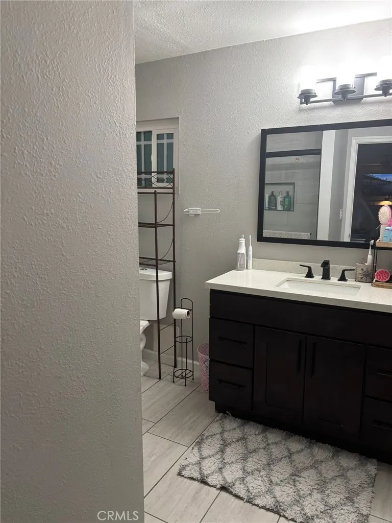 6995 Summit Valley Road, Hesperia, California 92345 home-pic-22