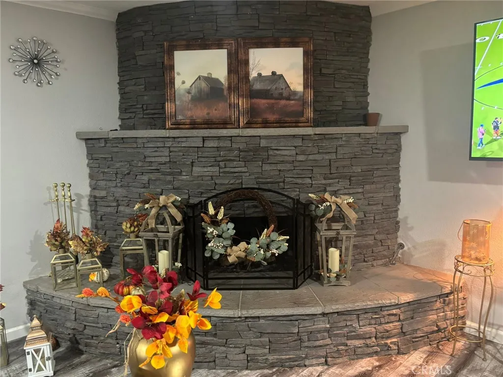 6995 Summit Valley Road, Hesperia, California 92345 home-pic-6