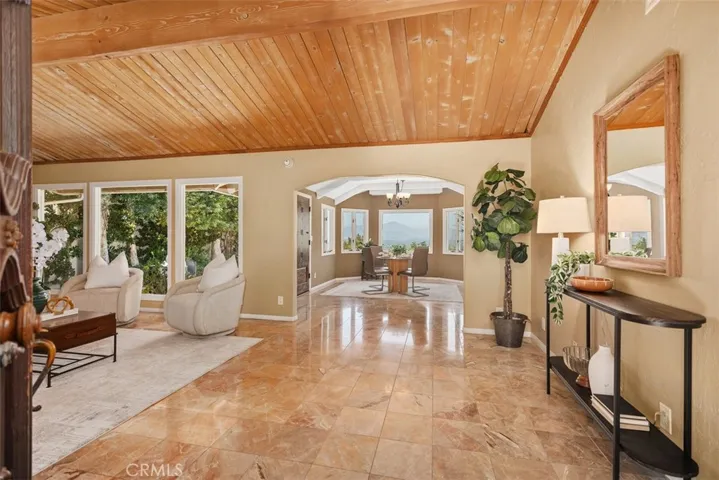 3180 Mountain View Drive, Laguna Beach, California 92651