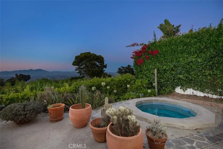 3180 Mountain View Drive, Laguna Beach, California 92651