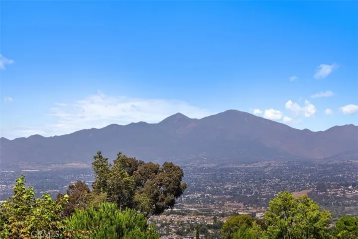 3180 Mountain View Drive, Laguna Beach, California 92651