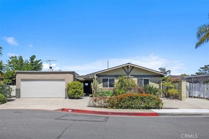 3180 Mountain View Drive, Laguna Beach, California 92651
