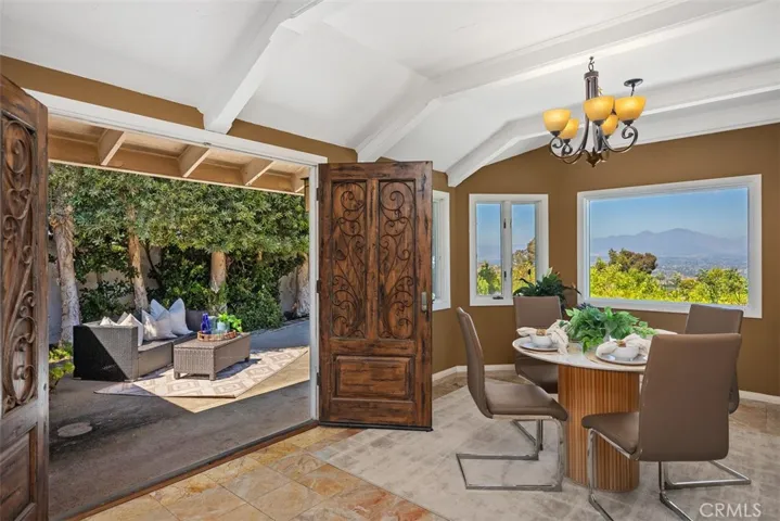 3180 Mountain View Drive, Laguna Beach, California 92651