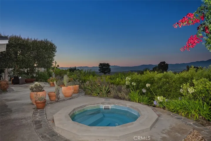 3180 Mountain View Drive, Laguna Beach, California 92651