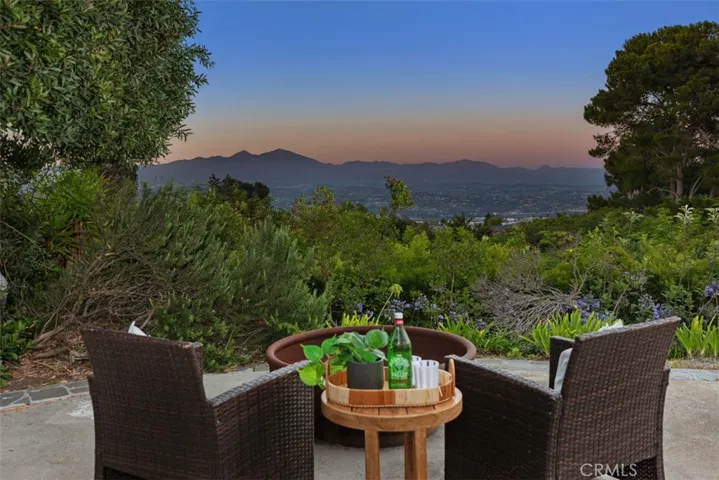 3180 Mountain View Drive, Laguna Beach, California 92651