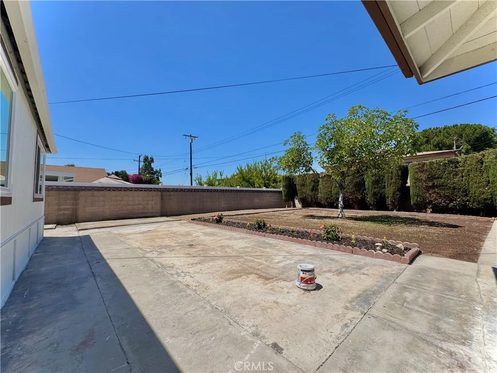 681 Birch Avenue, Upland, California 91786 home-pic-22