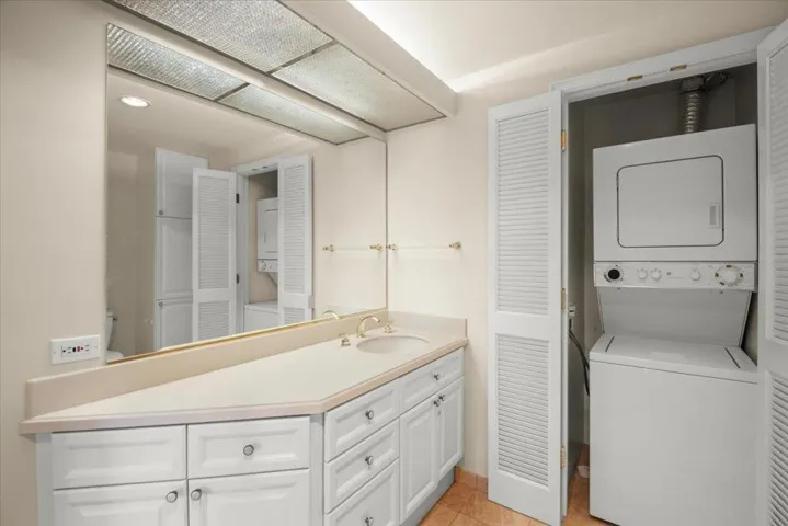 601 Laurel Avenue 907, San Mateo, California 94401