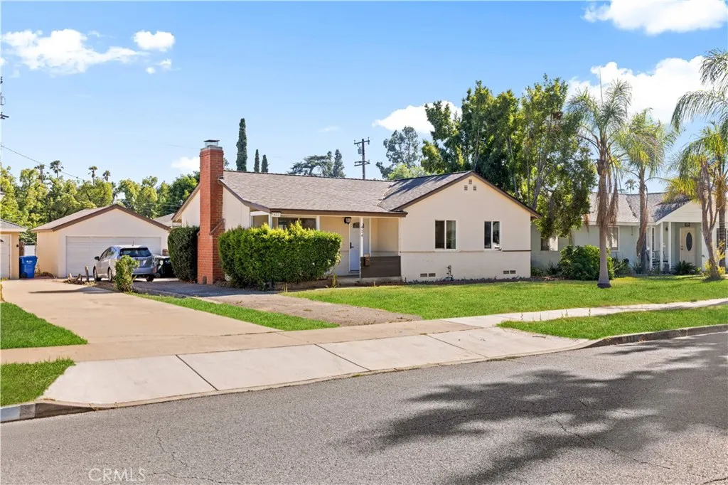 424 Roosevelt Ave, Pomona, California 91767, 7 Bedrooms Bedrooms, ,5 BathroomsBathrooms,Residential,For Sale,Roosevelt Ave,WS25167216