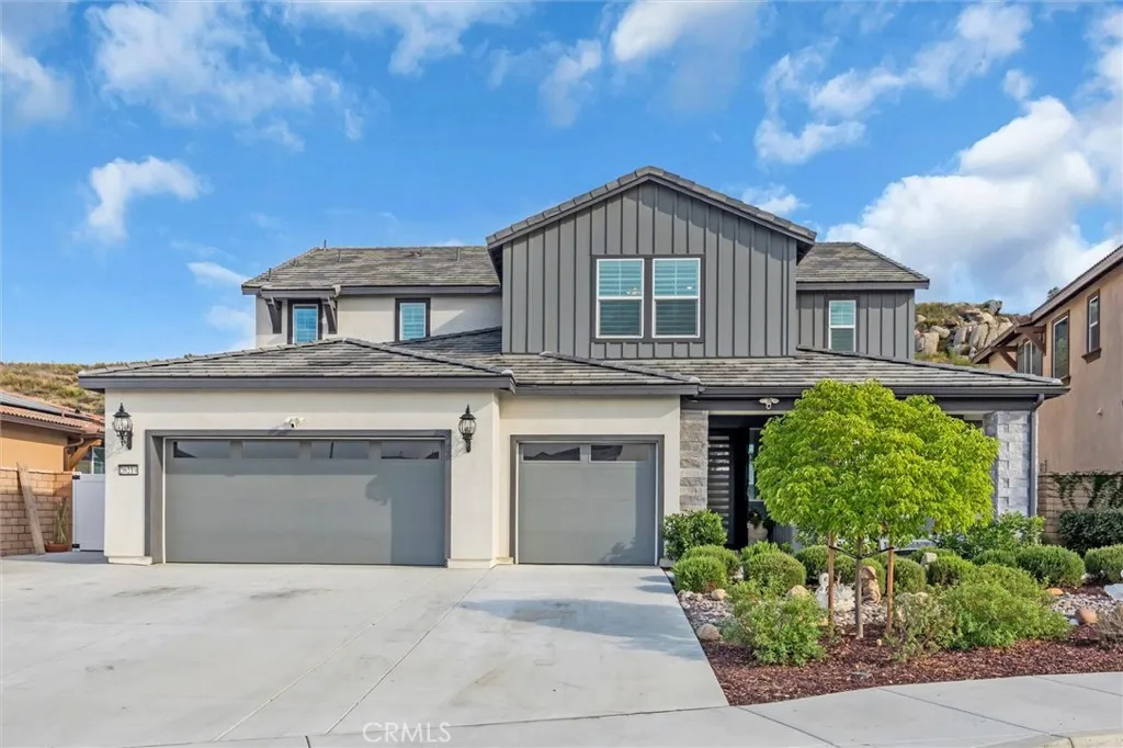 26219 Silver Birch Drive, Menifee, California 92584, 5 Bedrooms Bedrooms, ,5 BathroomsBathrooms,Residential,For Sale,Silver Birch,SW25167131