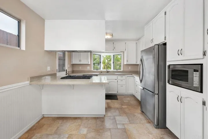 3002 Chauncey, San Diego, California 92123