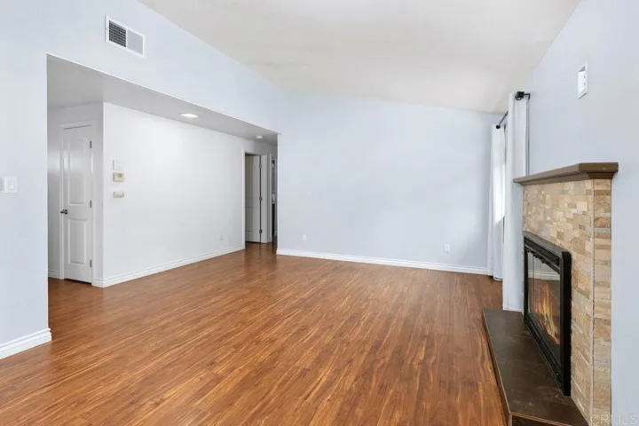 3002 Chauncey, San Diego, California 92123