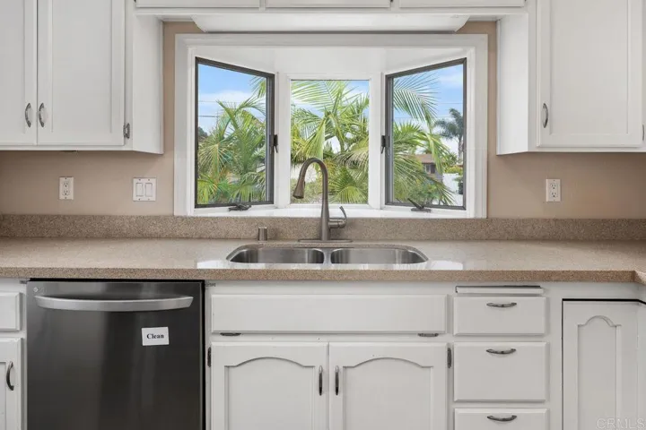 3002 Chauncey, San Diego, California 92123