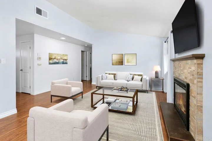 3002 Chauncey, San Diego, California 92123