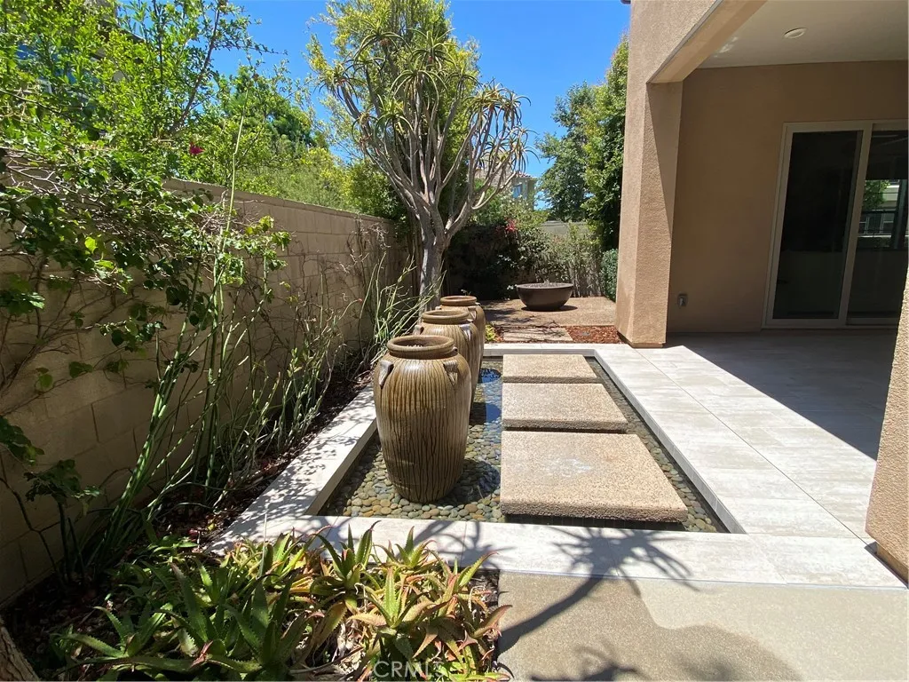 94 Swift, Irvine, California 92618 home-pic-36