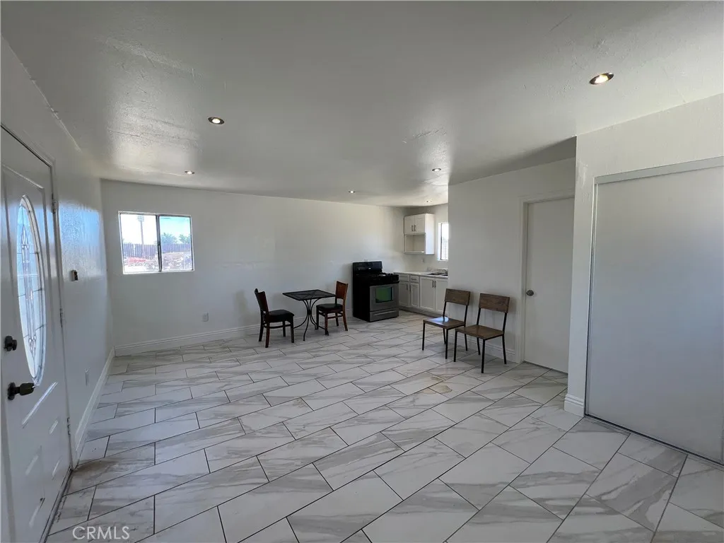 41060 158th Street E, Lake Los Angeles, California 93535 home-pic-52