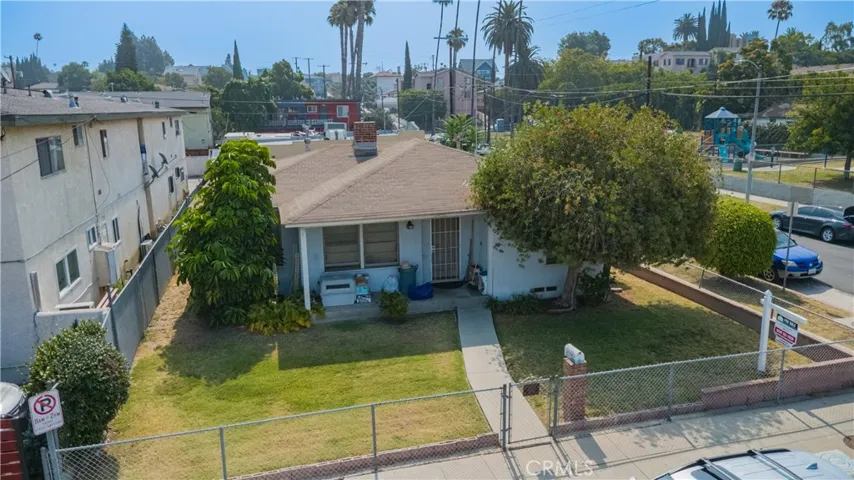 500 N Madison Avenue, Los Angeles, California 90004