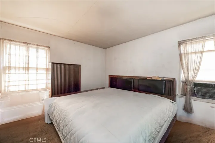 500 N Madison Avenue, Los Angeles, California 90004