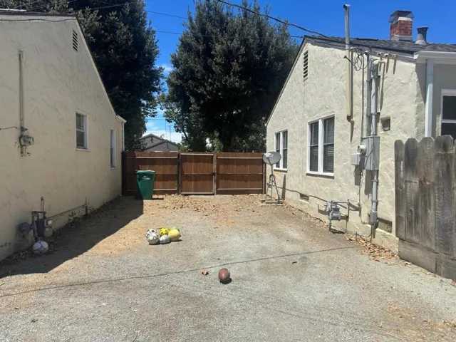 Ellis St, King City, California 93930