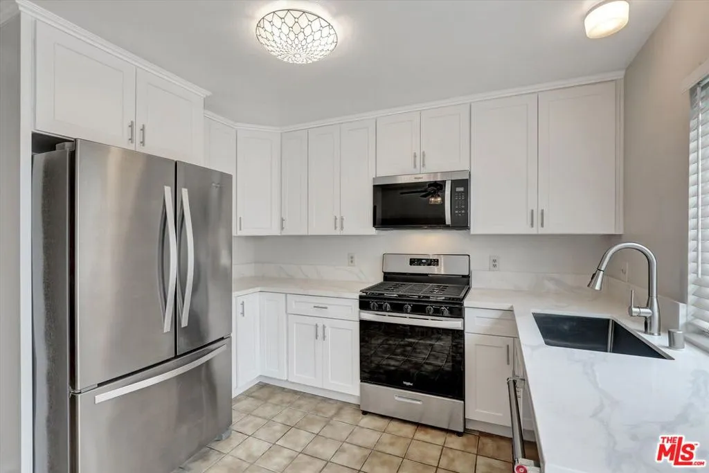 82 Eagle 43, Irvine, California 92604, 3 Bedrooms Bedrooms, ,1 BathroomBathrooms,Residential,For Sale,Eagle,25569245