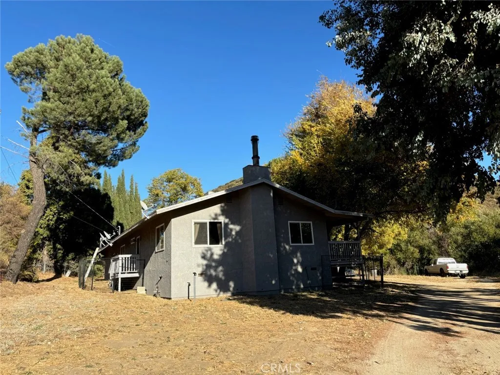 42930 Lake Hughes Road, Lake Hughes, California 93532 home-pic-36